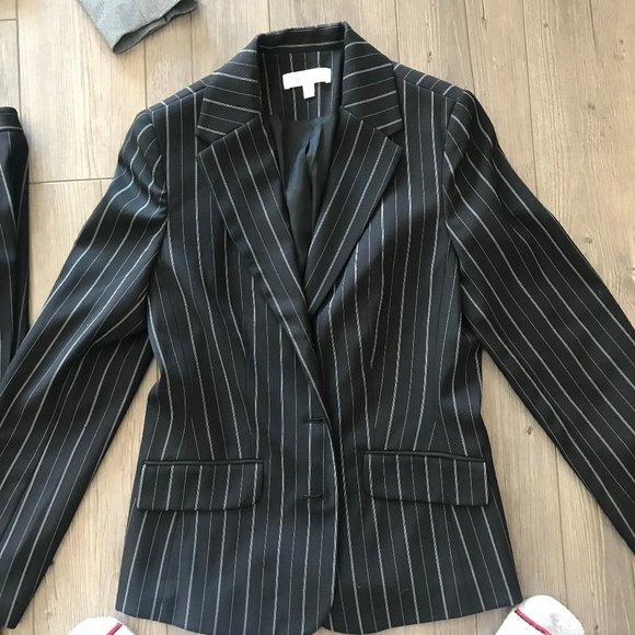 Ann Taylor Factory Professional Office Attire - Picture 8 of 8